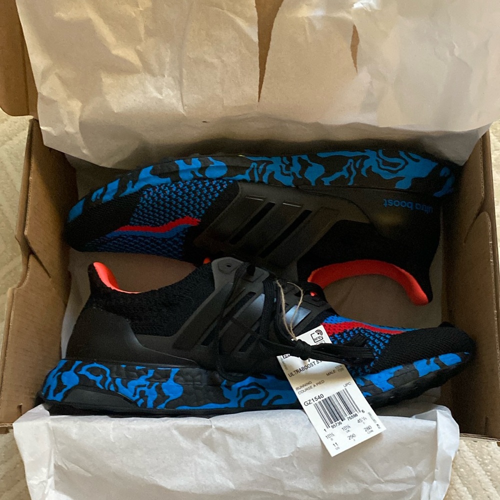 Men’s Adidas Ultraboosts 5.0 DNA